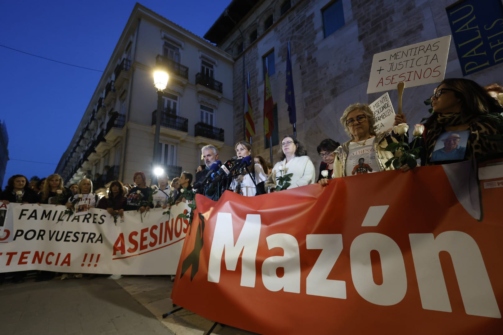 FOTOS | Manifestación en Valencia para pedir prisión para Carlos Mazón