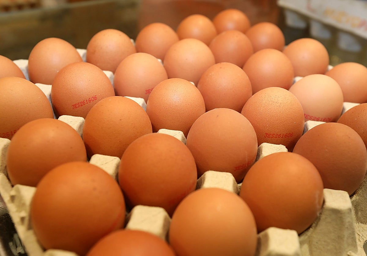 Huevos en venta, en una imagen de archivo.