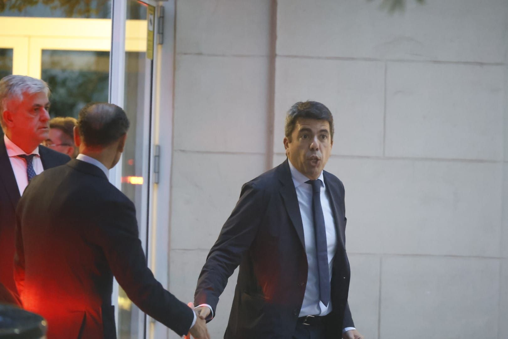 FOTOS | Mazón comparece en la comisión de la dana de Les Corts