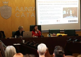 Charla impartida a los docentes por técnicos de la UPV.