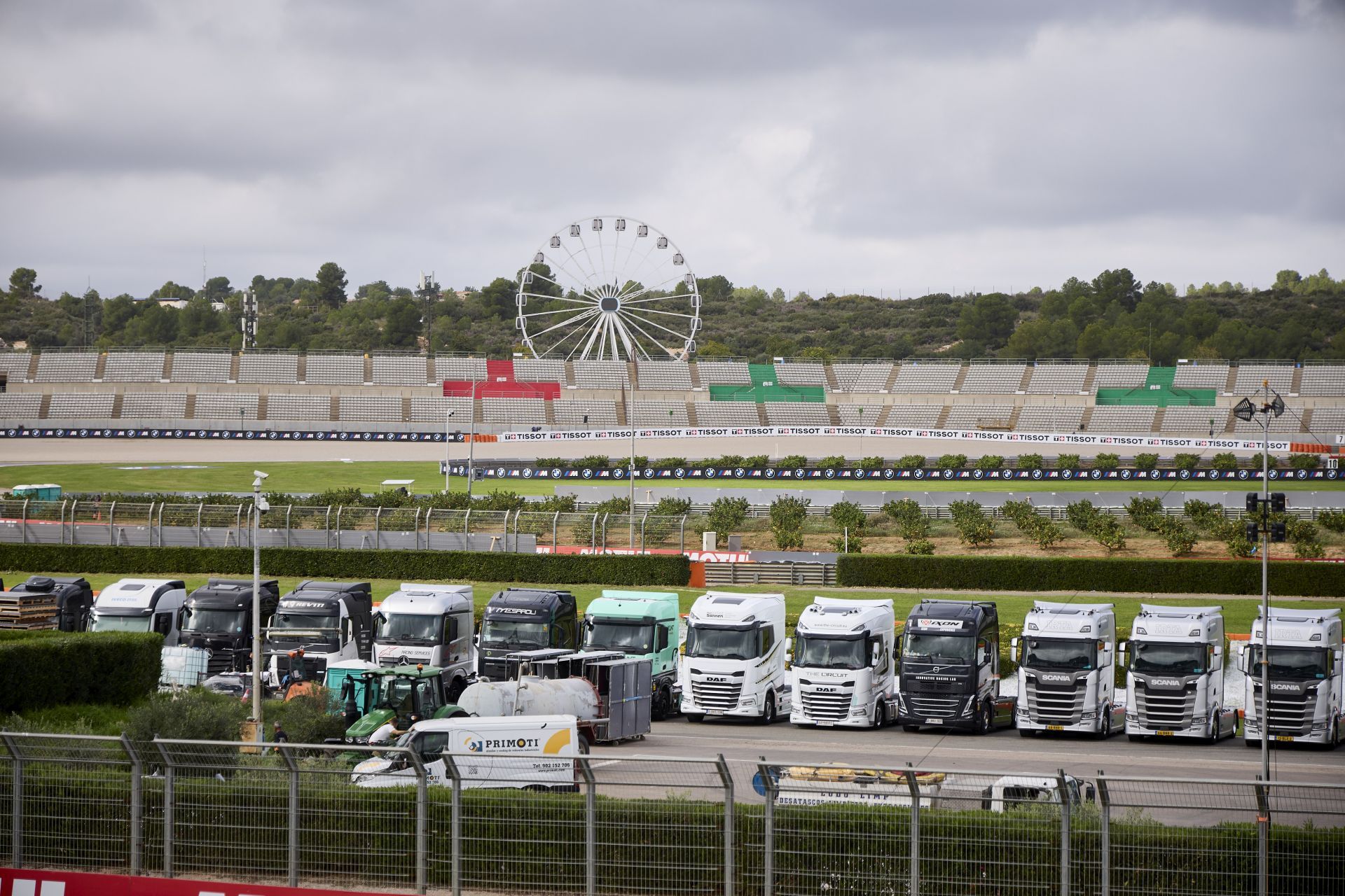 Fotos de ambiente en el GP Cheste 2025