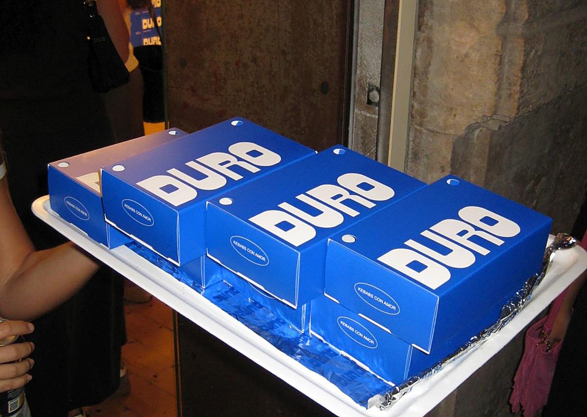 Imagen secundaria 1 - DURO: el nuevo concepto de kebab que llega a Valencia con los influencers Javi Maska y Boukie junto a Baovan