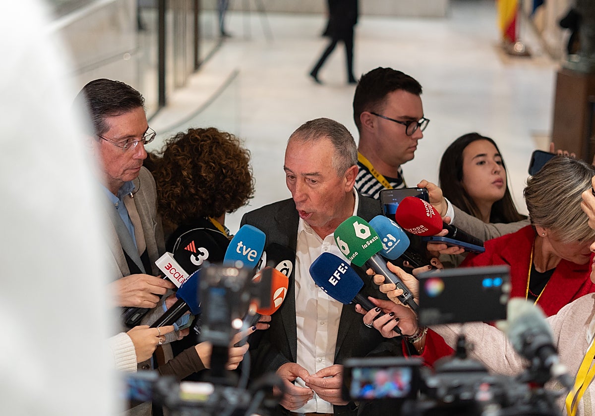 Joan Baldoví, ante los medios de comunicación.