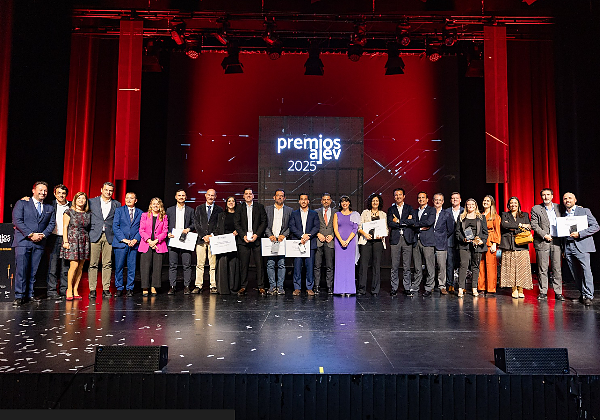 Marcos Gómez, CEO de Yurest, reconocido como Joven Empresario del Año en los Premios AJEV 2025