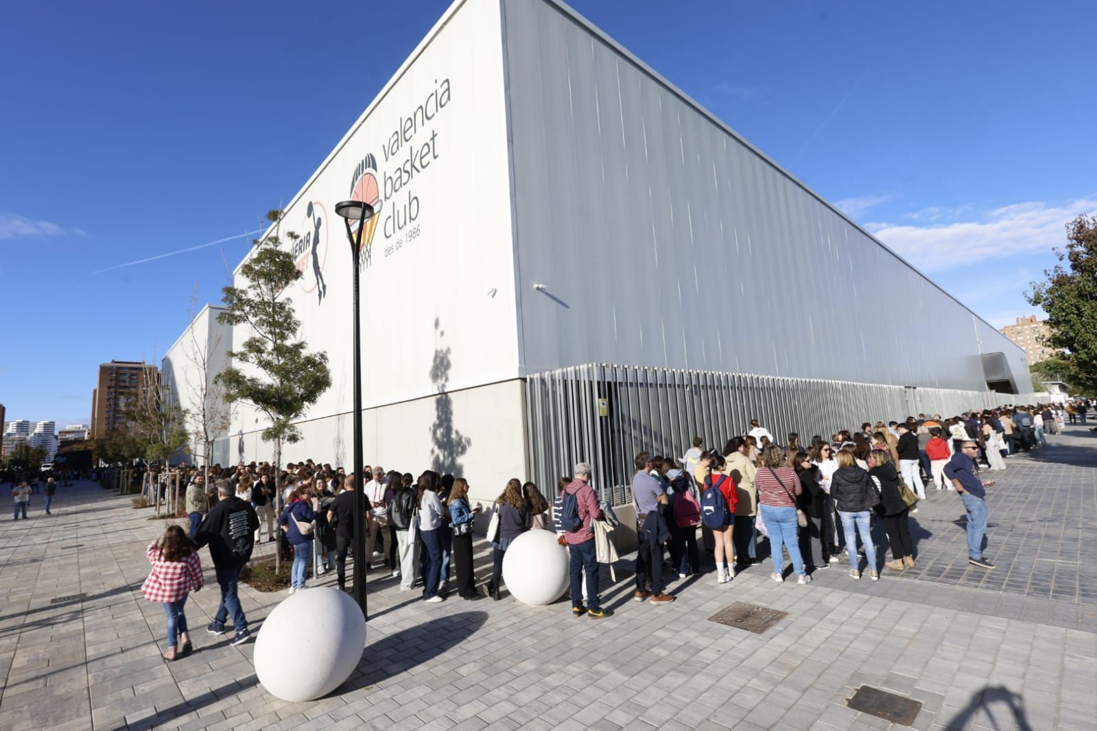 Fotos de la firma de discos de &#039;Operación Triunfo 2025&#039; en Valencia