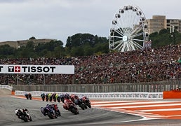 Bezzecchi va liderando la última carrera del año de MotoGP