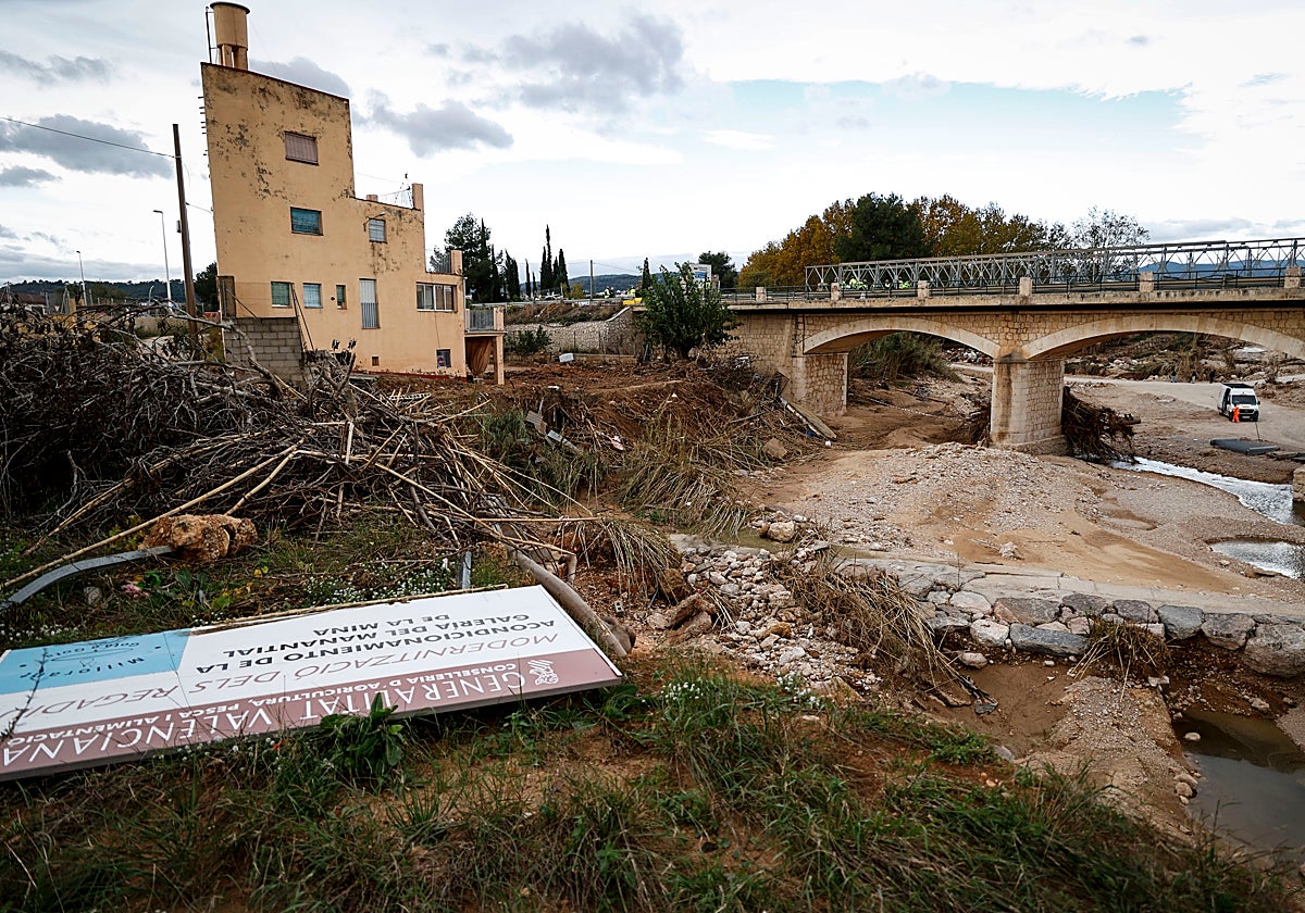 En este punto de Cheste se unen los barrancos de Chiva, Cueva Morica y Grande para dar paso al Poyo.