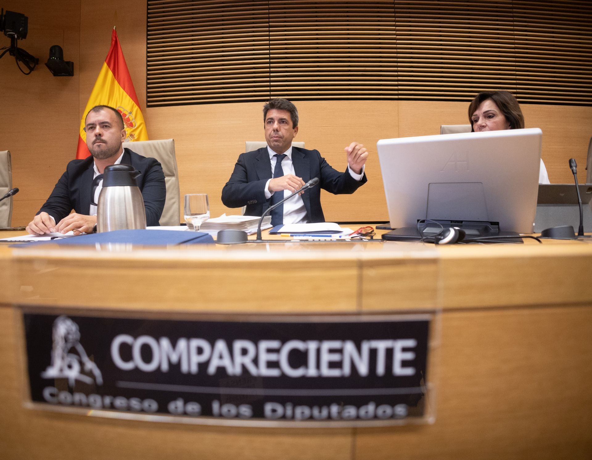 Fotos de la comparecencia de Mazón en el Congreso