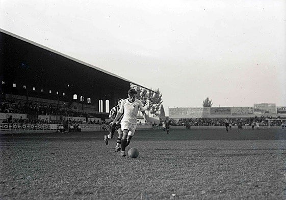 Imagen de un partido en el antiguo campo de Mestalla.