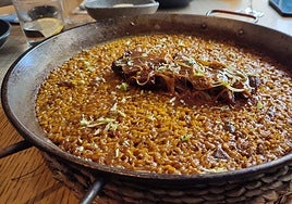 Paella costilla.