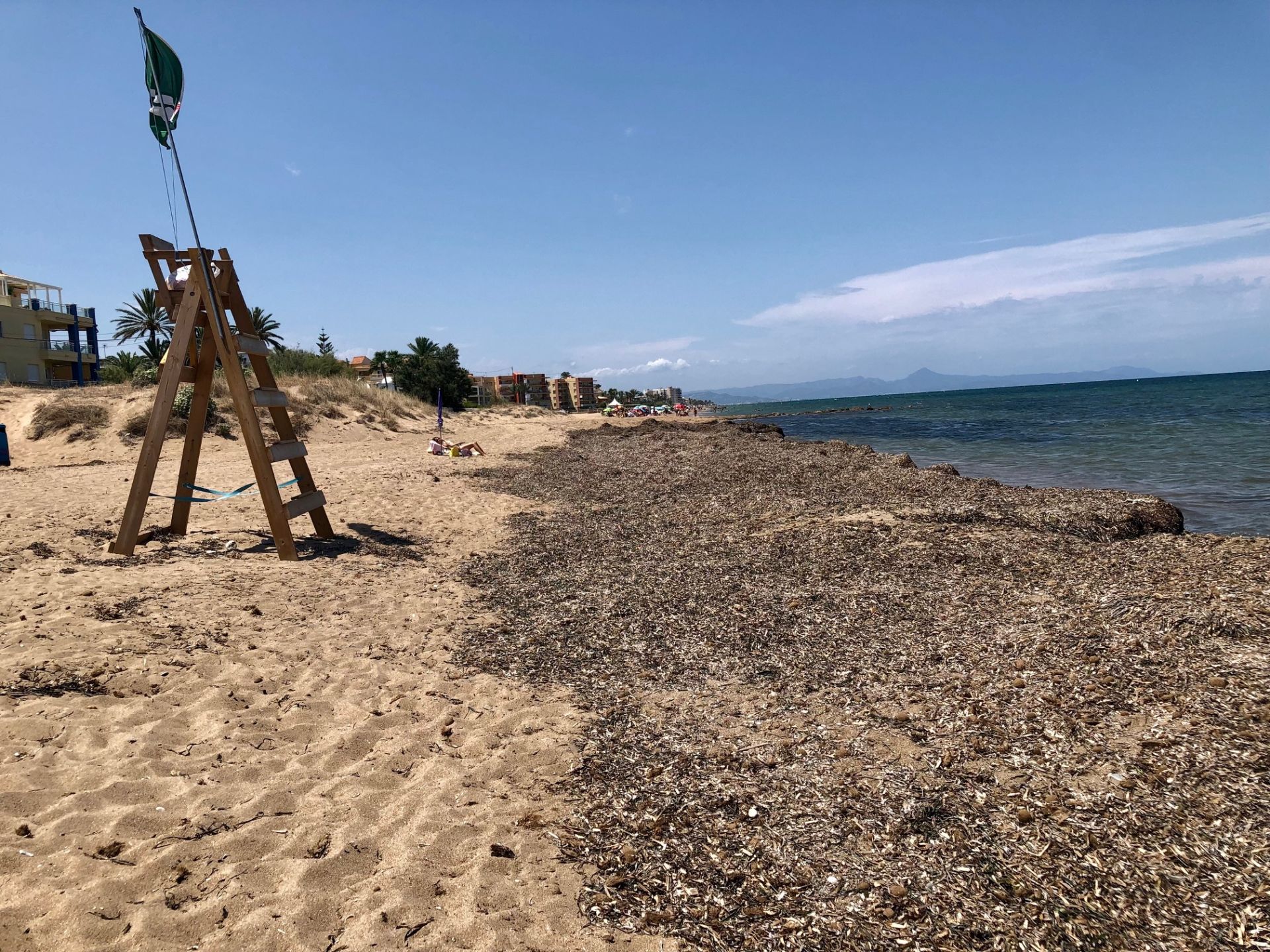 Un tramo de la playa de Les Marines, cerca de Blay Beach.