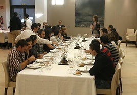 Una cena de empresa, en imagen de archivo.