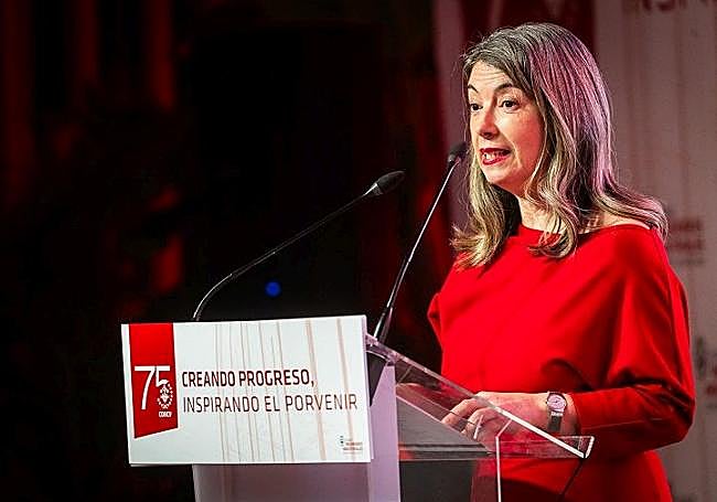 Nieves Romero, decana del COIICV