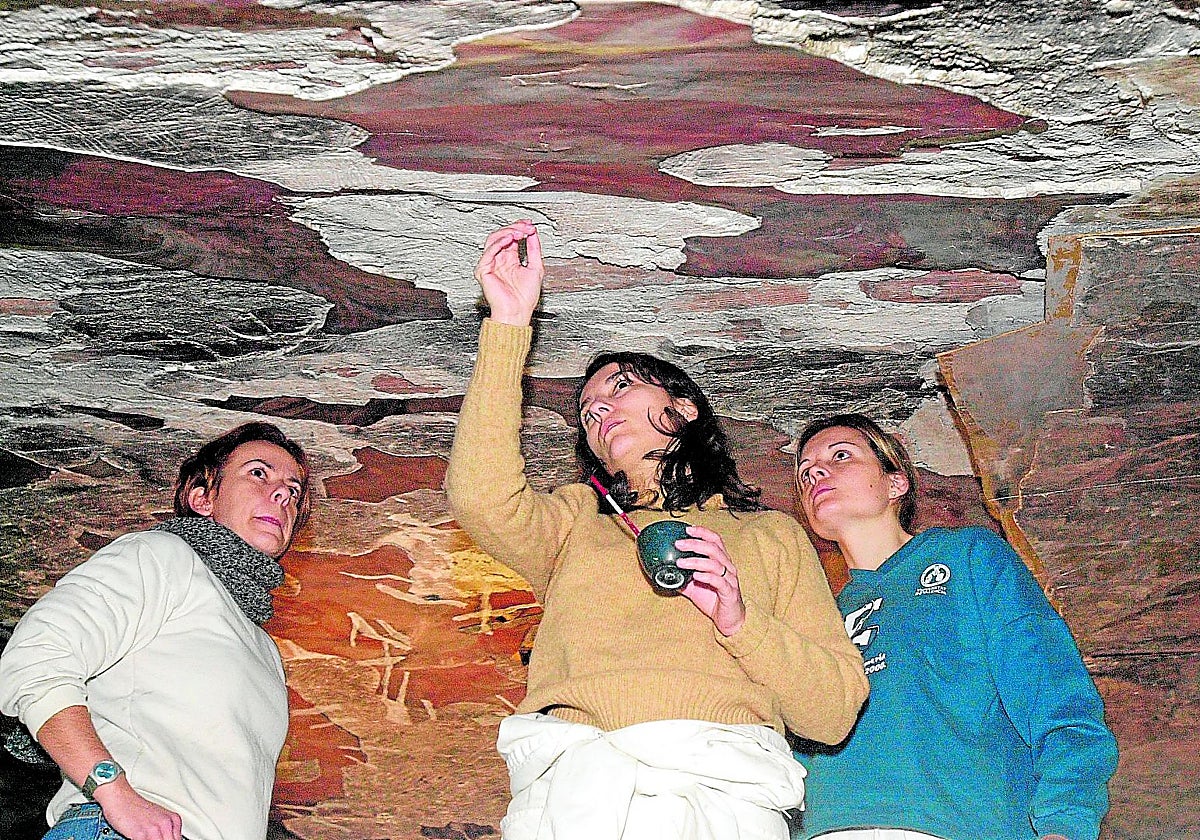 Primeros estudios sobre las pinturas.