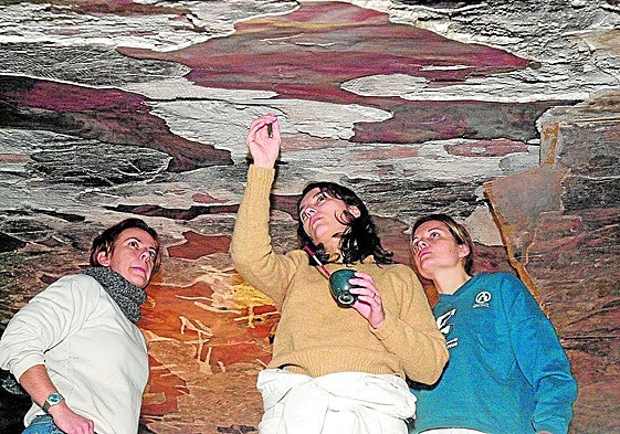 Primeros estudios sobre las pinturas.