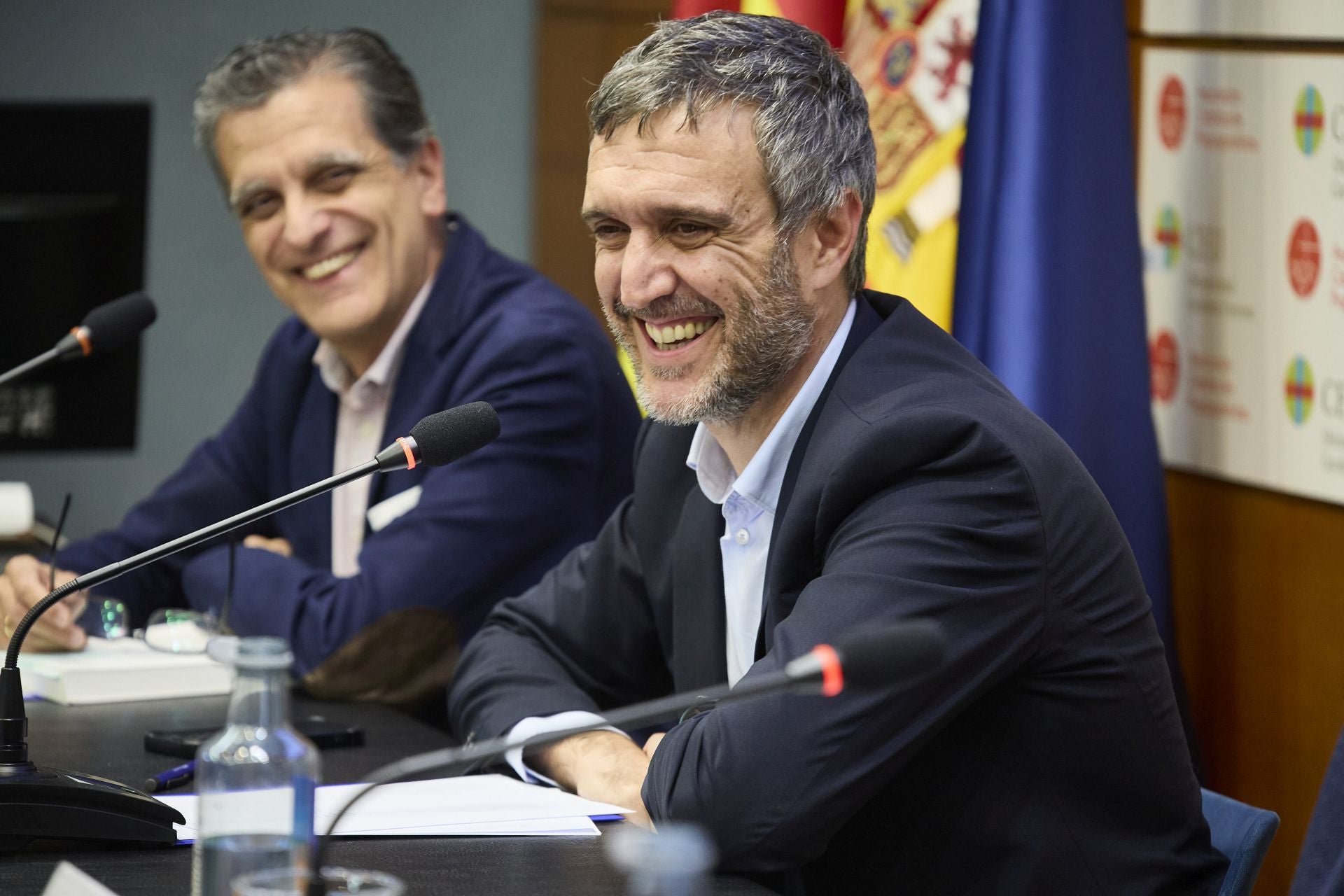 FOTOS | Fernando Belzunce presenta su libro &#039;Periodistas en tiempos de oscuridad&#039; en el Aula de LAS PROVINCIAS