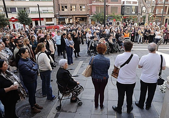 Concentración de vecinos en Albal el pasado 29 de octubre.