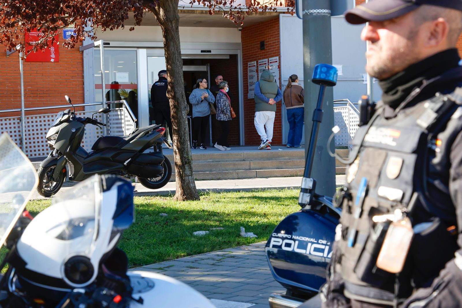 El centro de salud de La Coma cierra tras la agresión a tres sanitarias