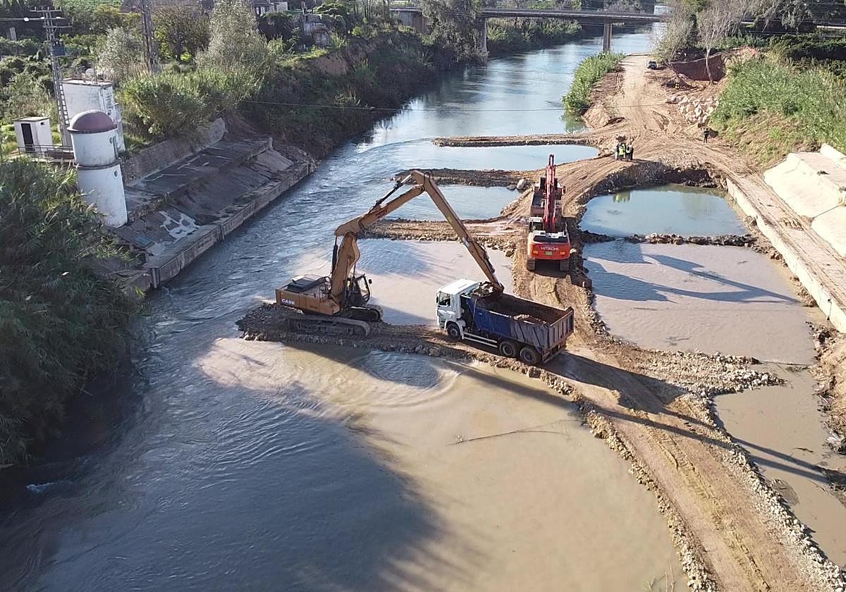 Actuación en el cauce del río Júcar.