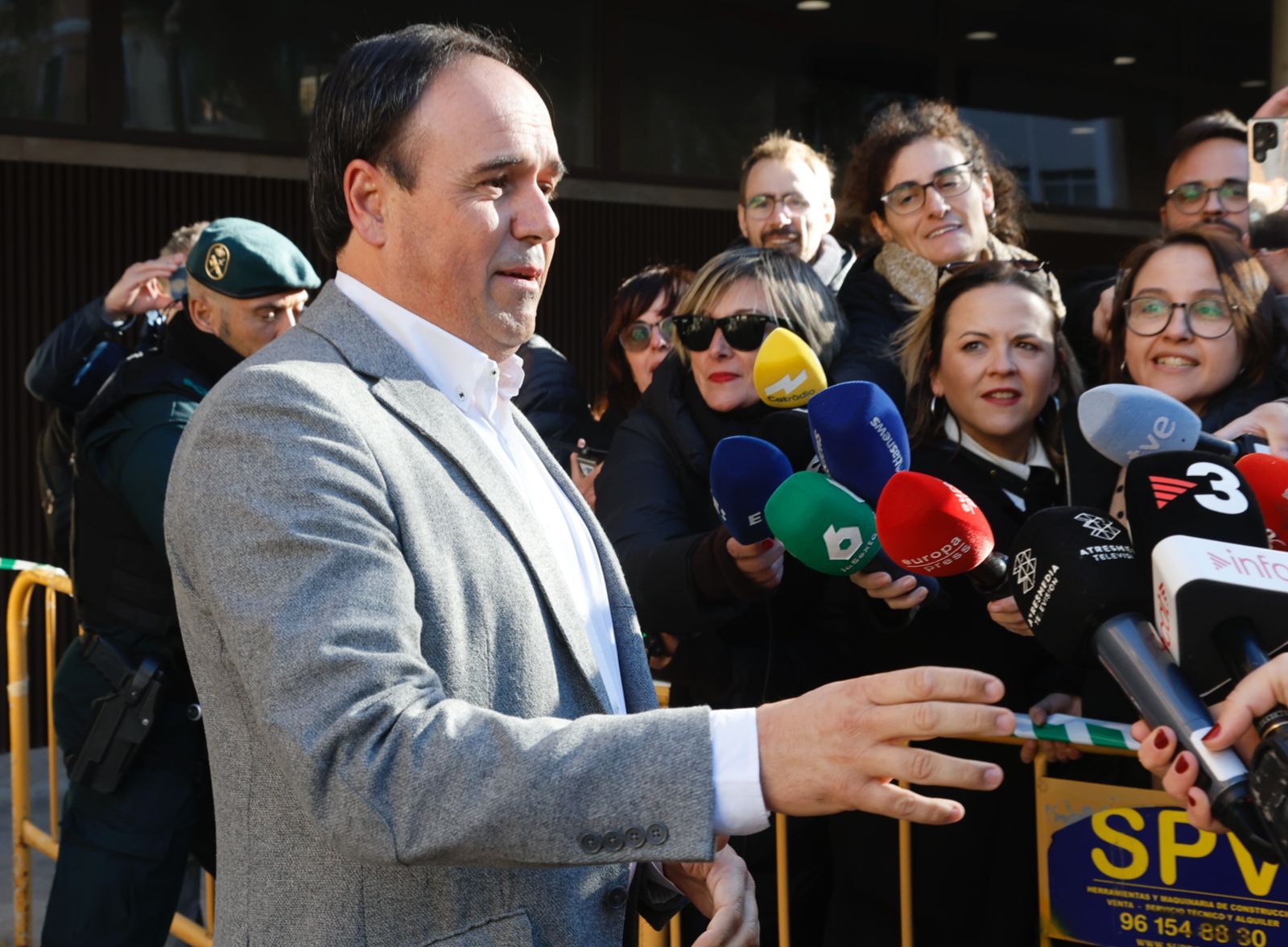 El dueño de El Ventorro y Pérez Llorca declaran en el juzgado de Catarroja