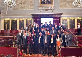 Colegiados reconocidos durante el Día del Economista.
