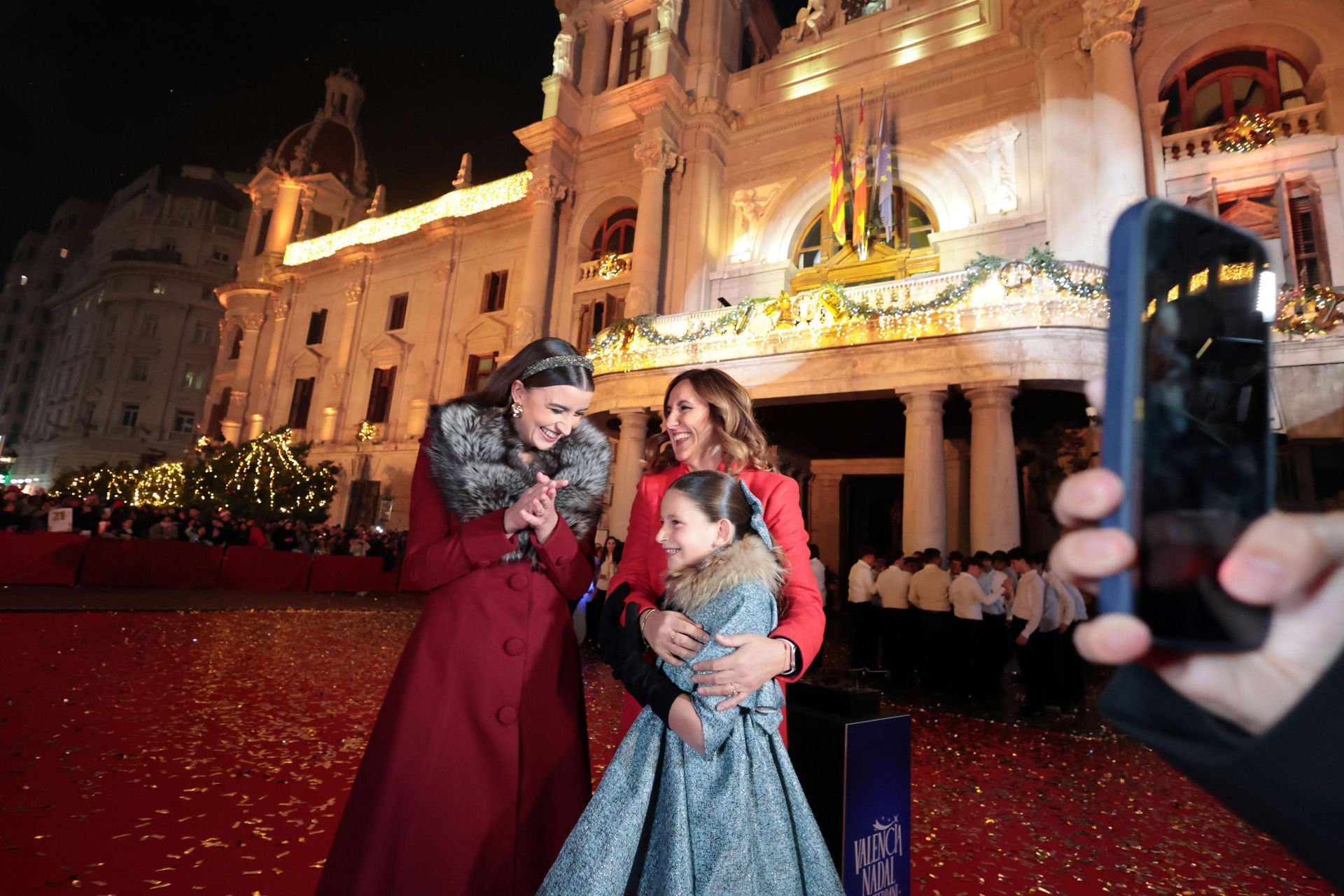 FOTOS | Así ha sido el encendido de luces de la Navidad 2025 en Valencia