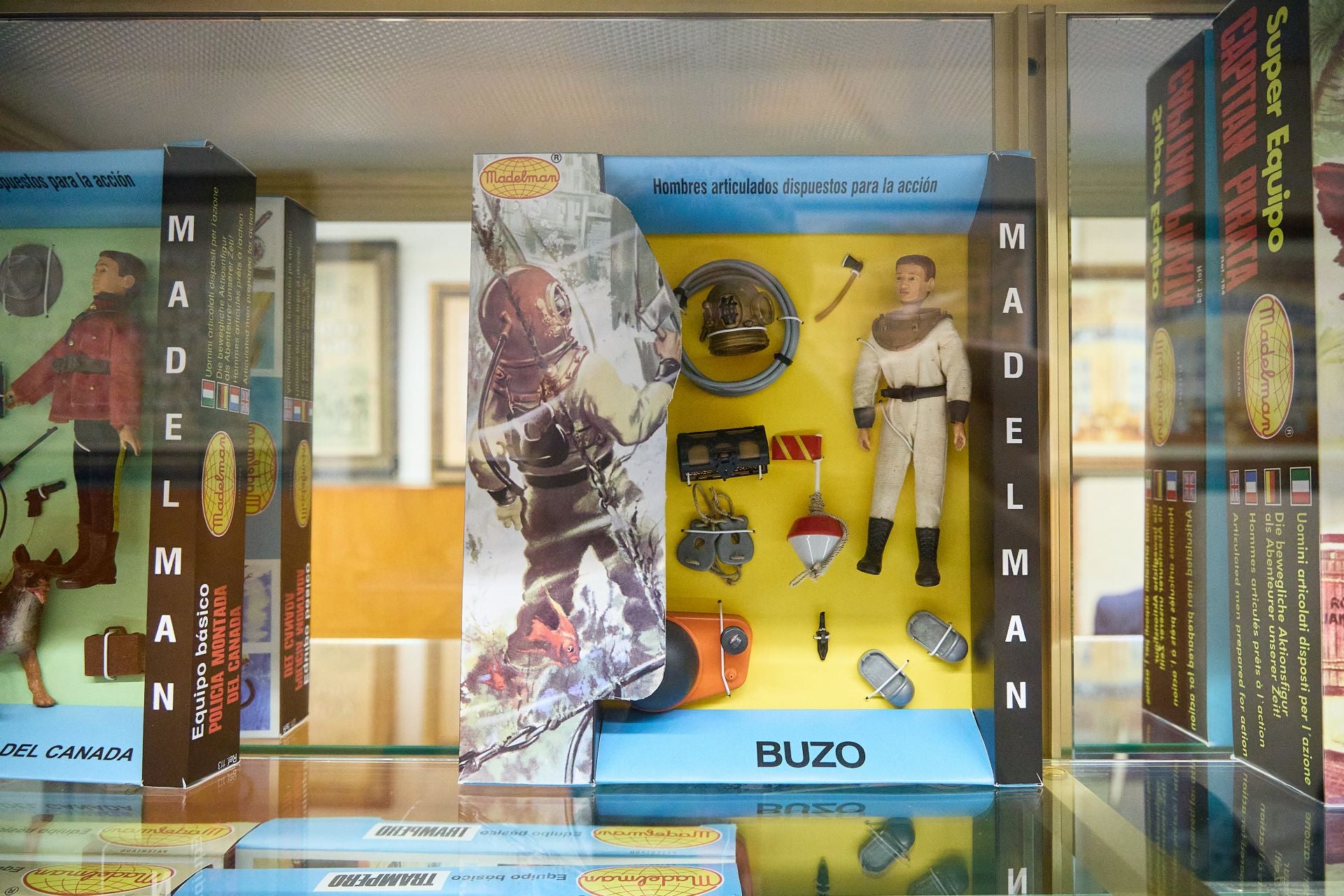 FOTOS | Así es la colección del guardián valenciano de los Madelman