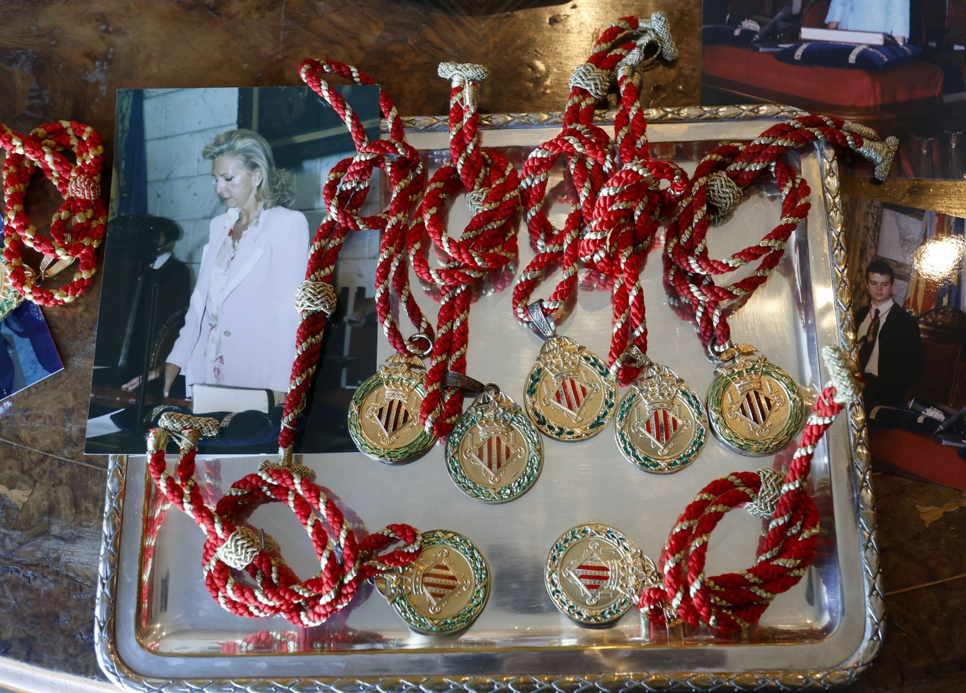 Mayrén en la vida pública, del chófer Eduardo Zaplana al final de Rita Barberá