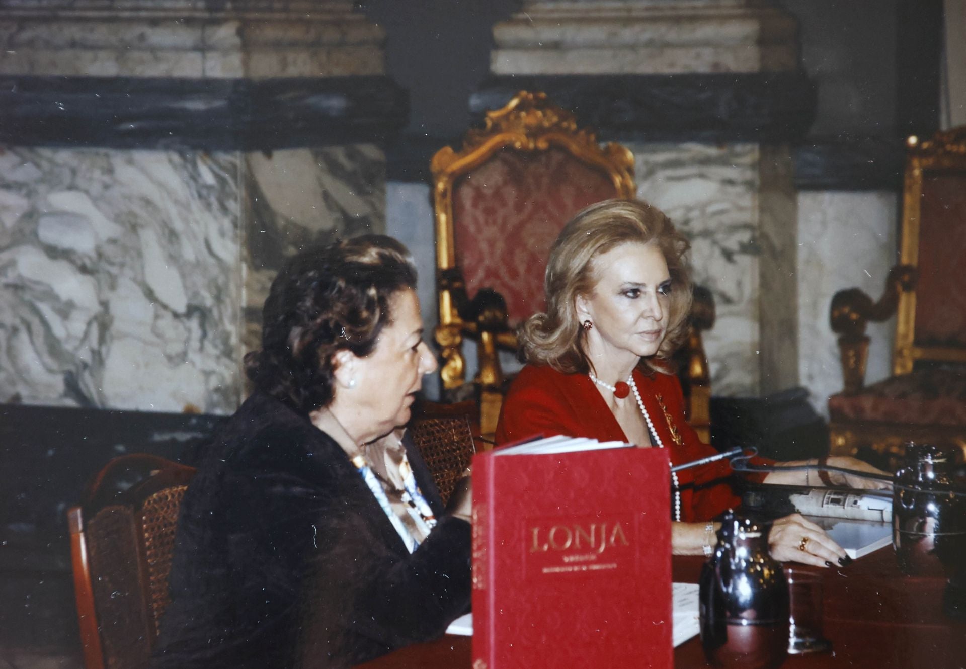 Mayrén en la vida pública, del chófer Eduardo Zaplana al final de Rita Barberá