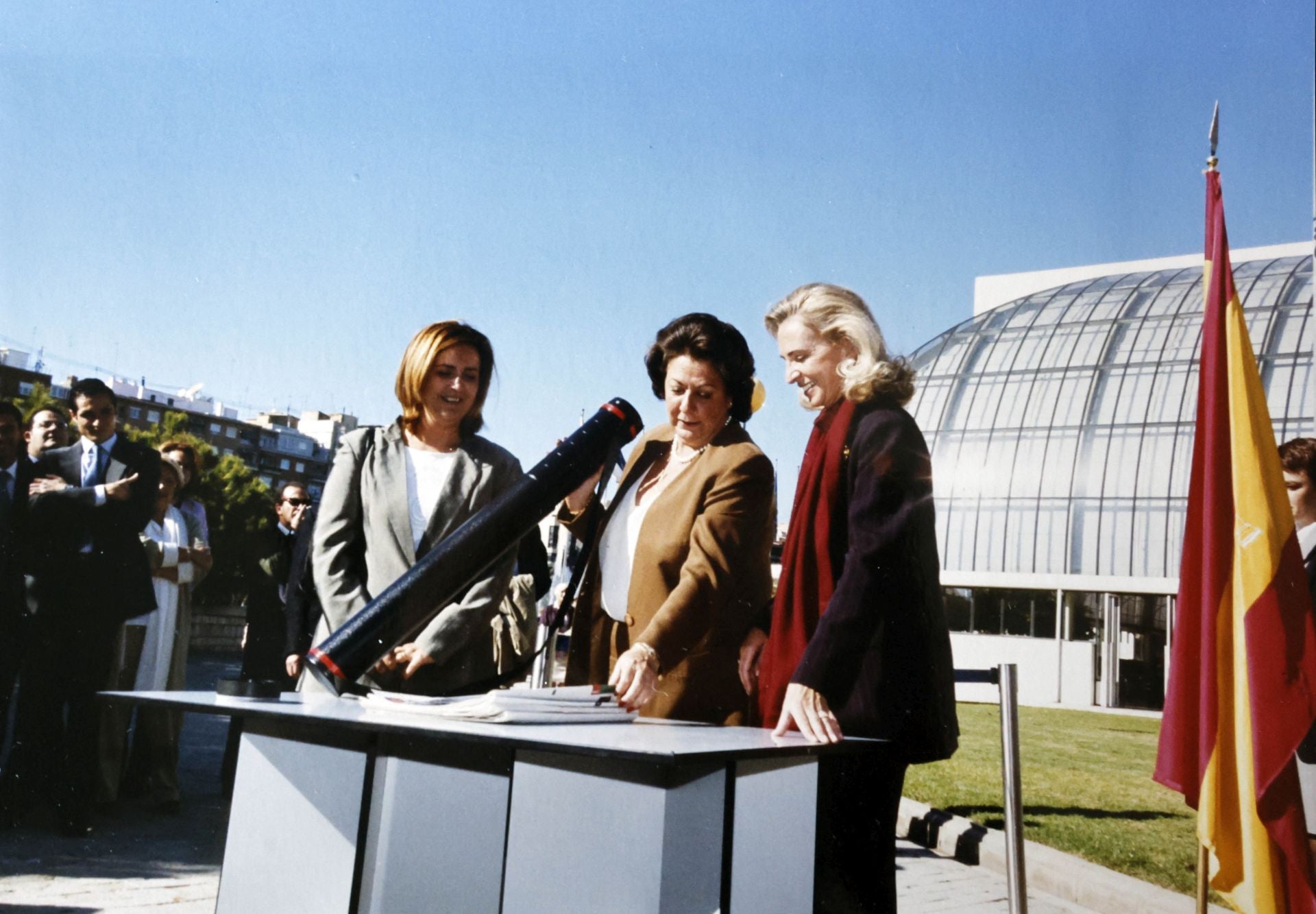 Mayrén en la vida pública, del chófer Eduardo Zaplana al final de Rita Barberá