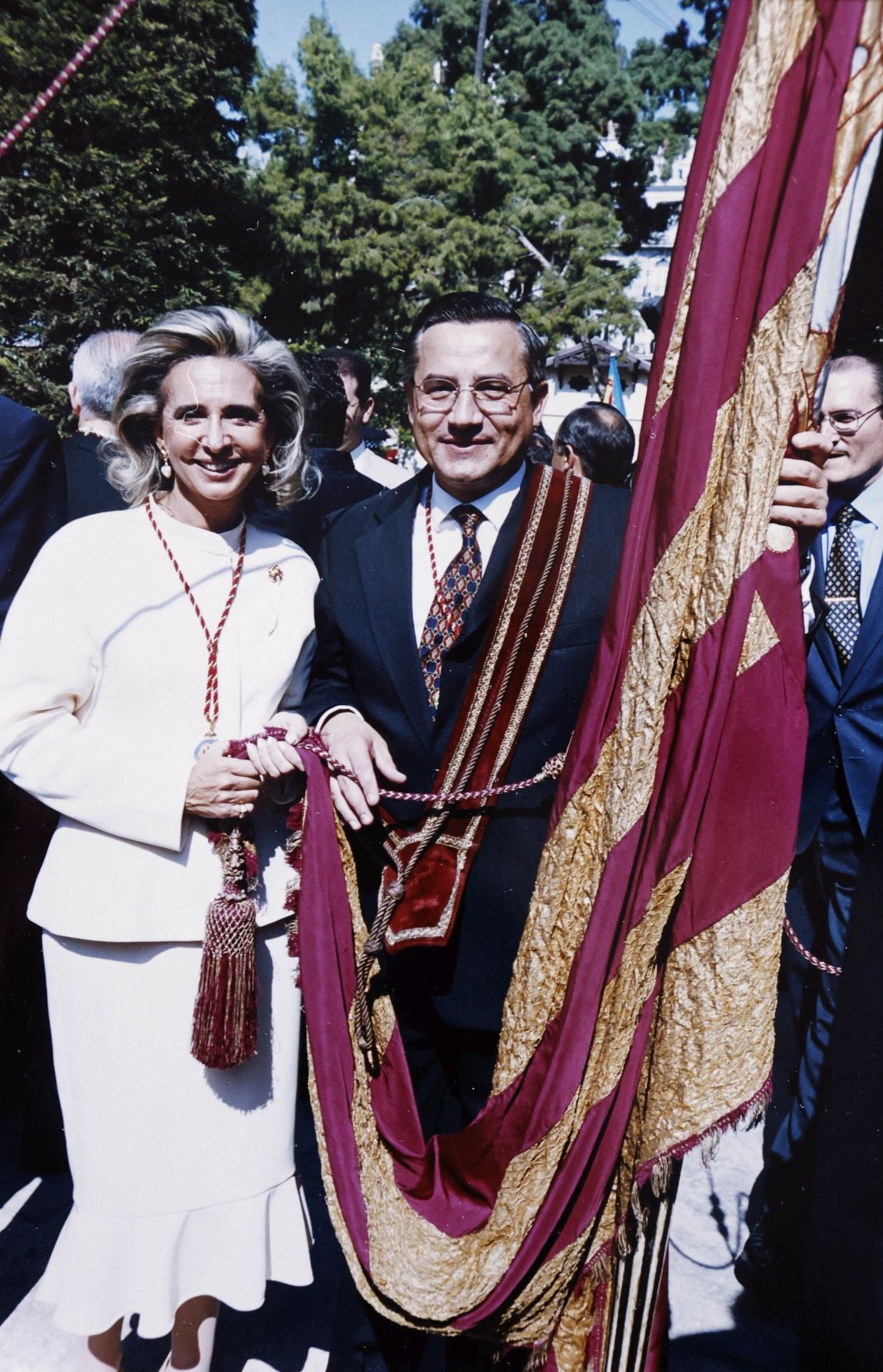 Mayrén en la vida pública, del chófer Eduardo Zaplana al final de Rita Barberá