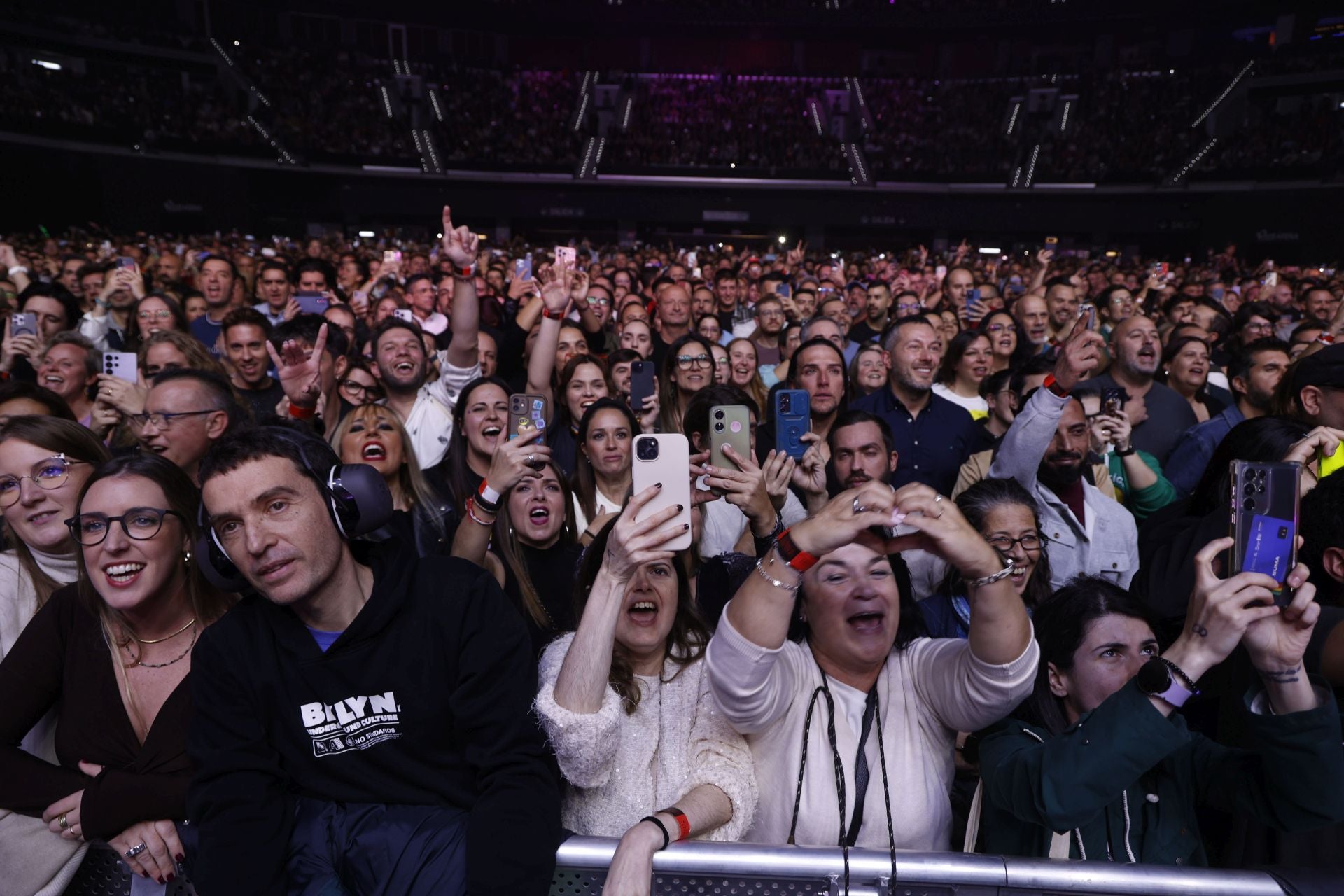 El Roig Arena vibra con Mónica Naranjo