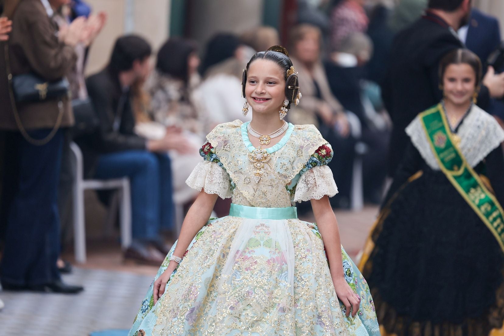 Así ha sido la visita de la fallera mayor infantil de Valencia a Burriana