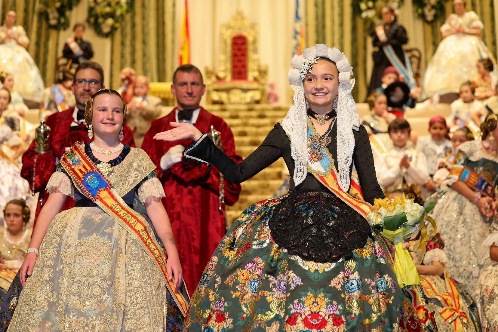 Así ha sido la visita de la fallera mayor infantil de Valencia a Burriana