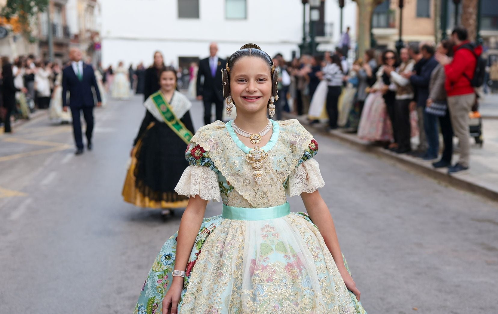 Así ha sido la visita de la fallera mayor infantil de Valencia a Burriana