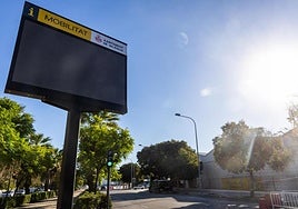 Cartel de la Zona de Bajas Emisiones en Valencia.
