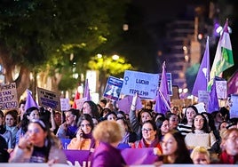 Así hemos contado la manifestación por el 25N en Valencia