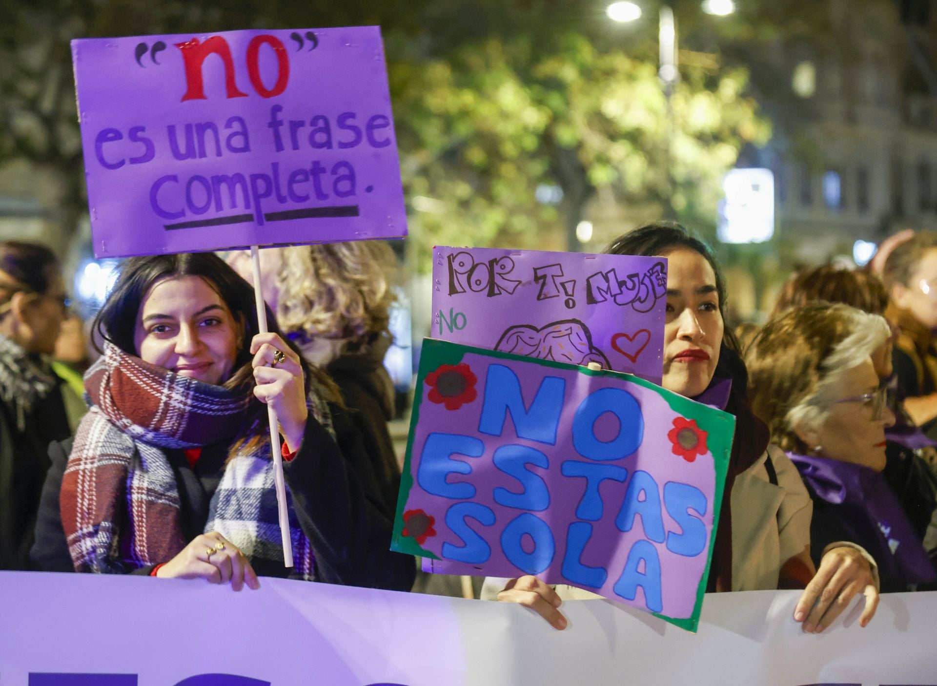 FOTOS | Manifestación por el 25N en Valencia