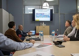 Reunión entre responsables del Ayuntamiento de Xirivella y la CHJ.