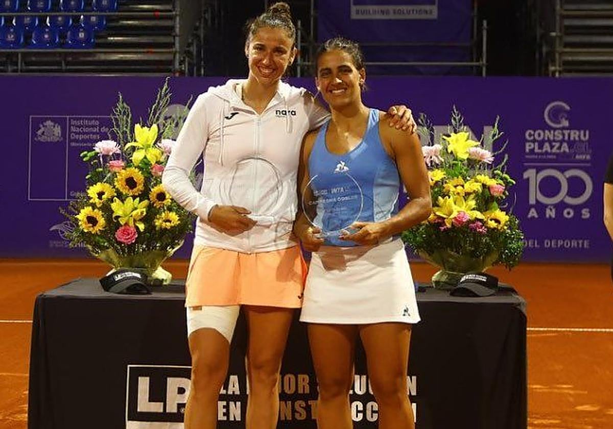 La valenciana Sara Sorribes, junto a la argentina María Lourdes Carlé.