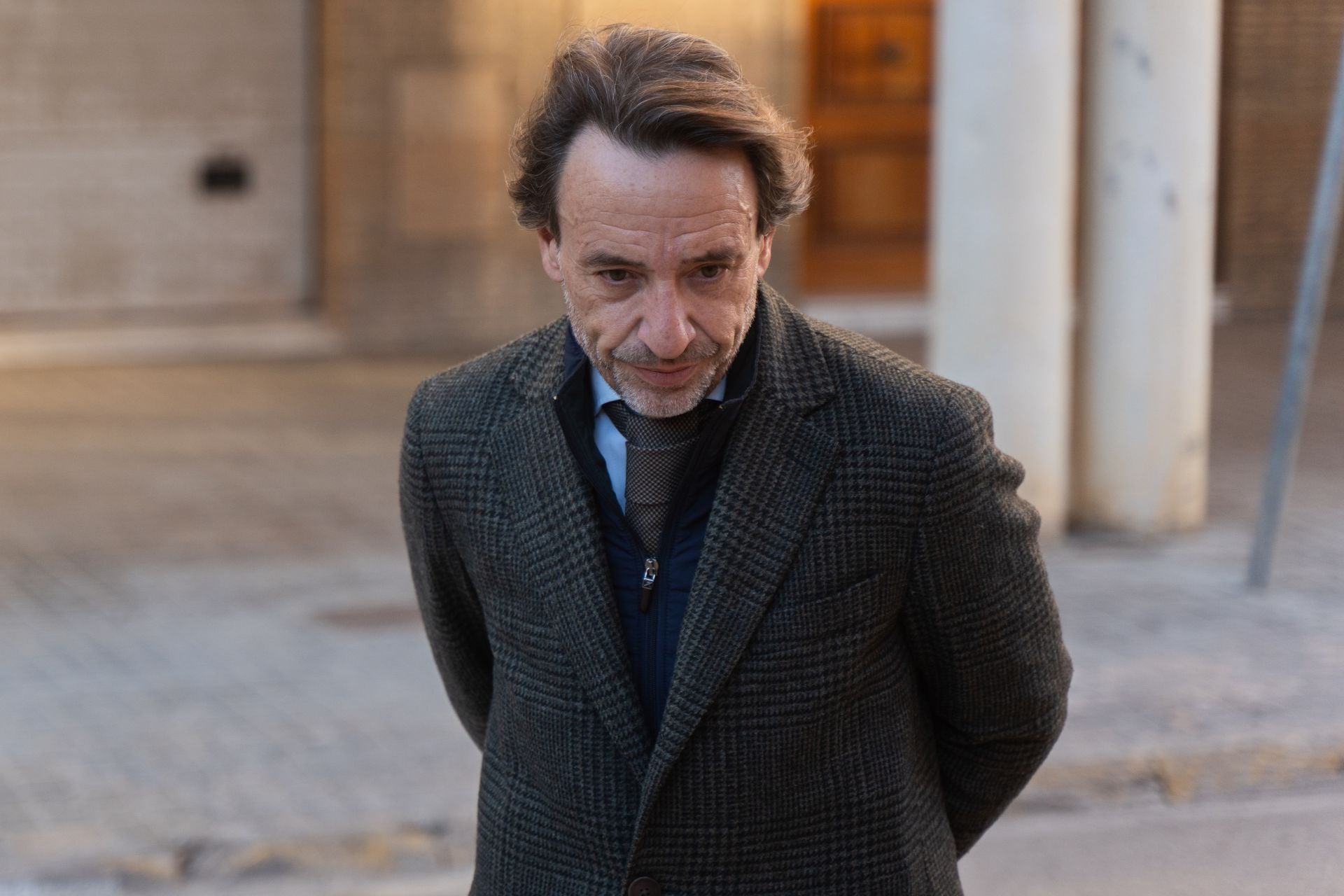 Fotos del jefe de gabinete de Mazón llegando a su llegada a los juzgados de Catarroja