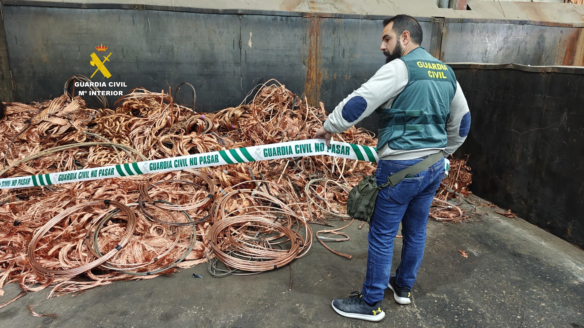 Dos detenidos y tres investigados por sustraer cobre de las obras ferroviarias de acceso a Valencia