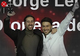 Adrián Peralta y Jorge Lengua, con la chaquetilla, celebran su primera Estrella.
