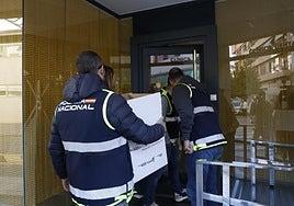 Registro de la Policía en la clínica dental