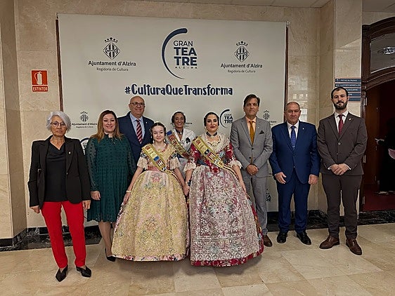 Exaltación de las falleras mayores de Alzira.