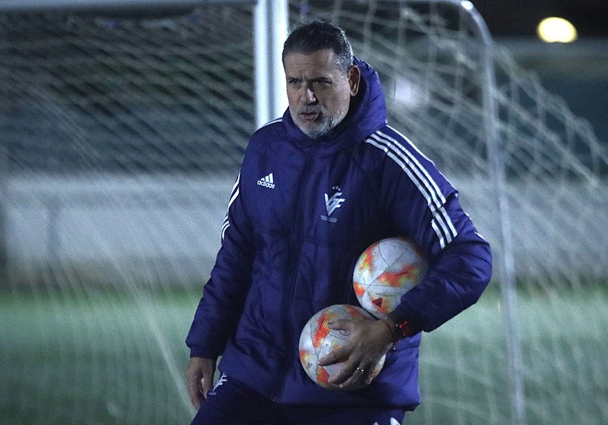 Palop, en el entrenamiento con la selección valenciana.
