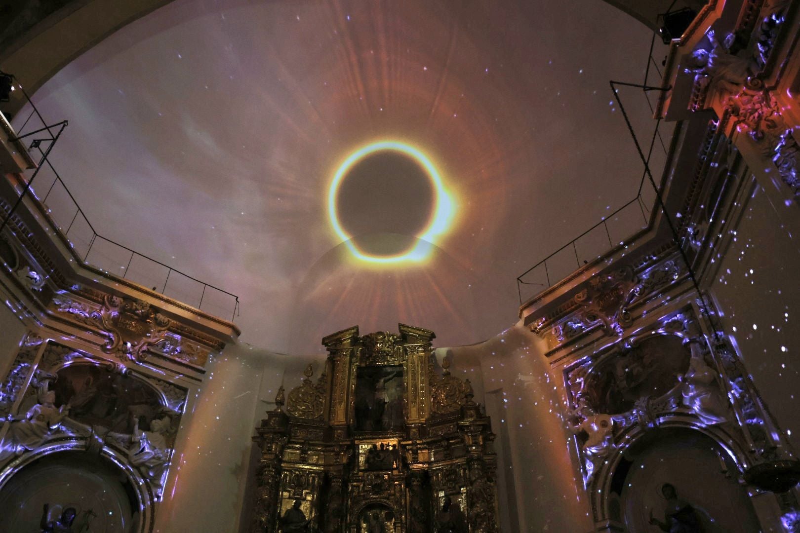 Fotos de la presentación de la restauración pictórica y arquitectónica de la iglesia de los Santos Juanes