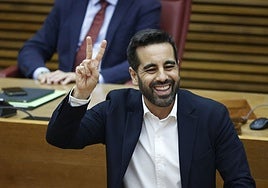 Muñoz, en la tribuna de Les Corts.