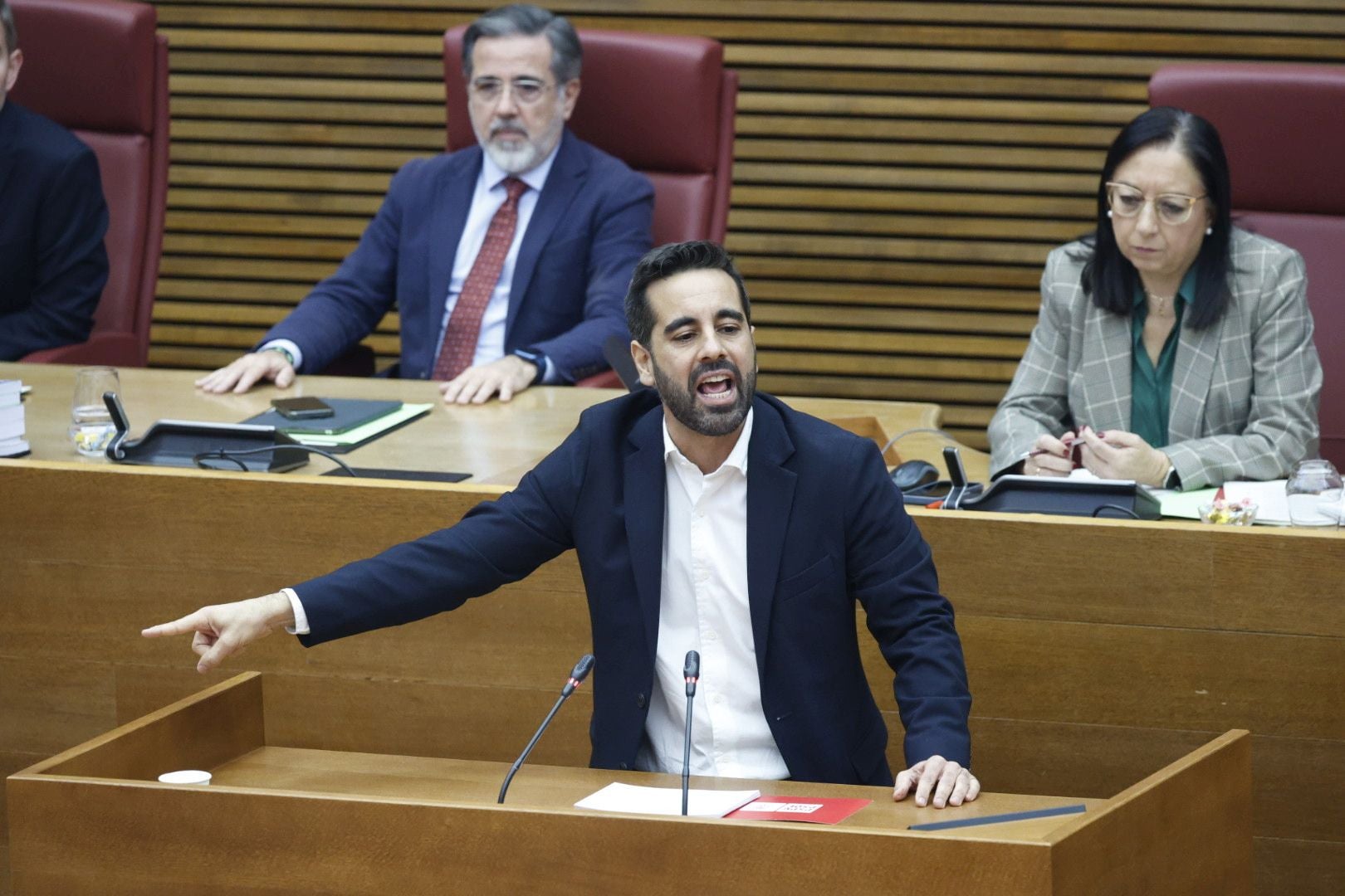 Fotos del debate de investidura de Juanfran Pérez Llorca como presidente de la Generalitat