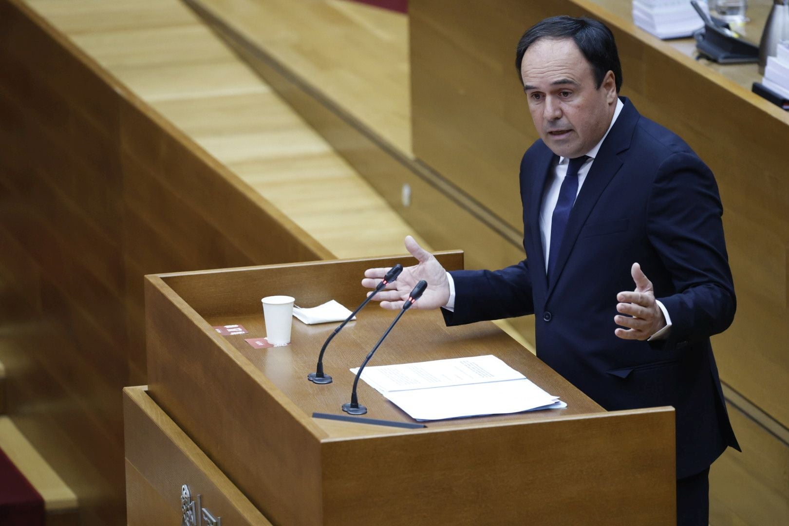 Fotos del debate de investidura de Juanfran Pérez Llorca como presidente de la Generalitat